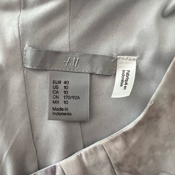 H&M - Floral Dress - Picture 4 of 5